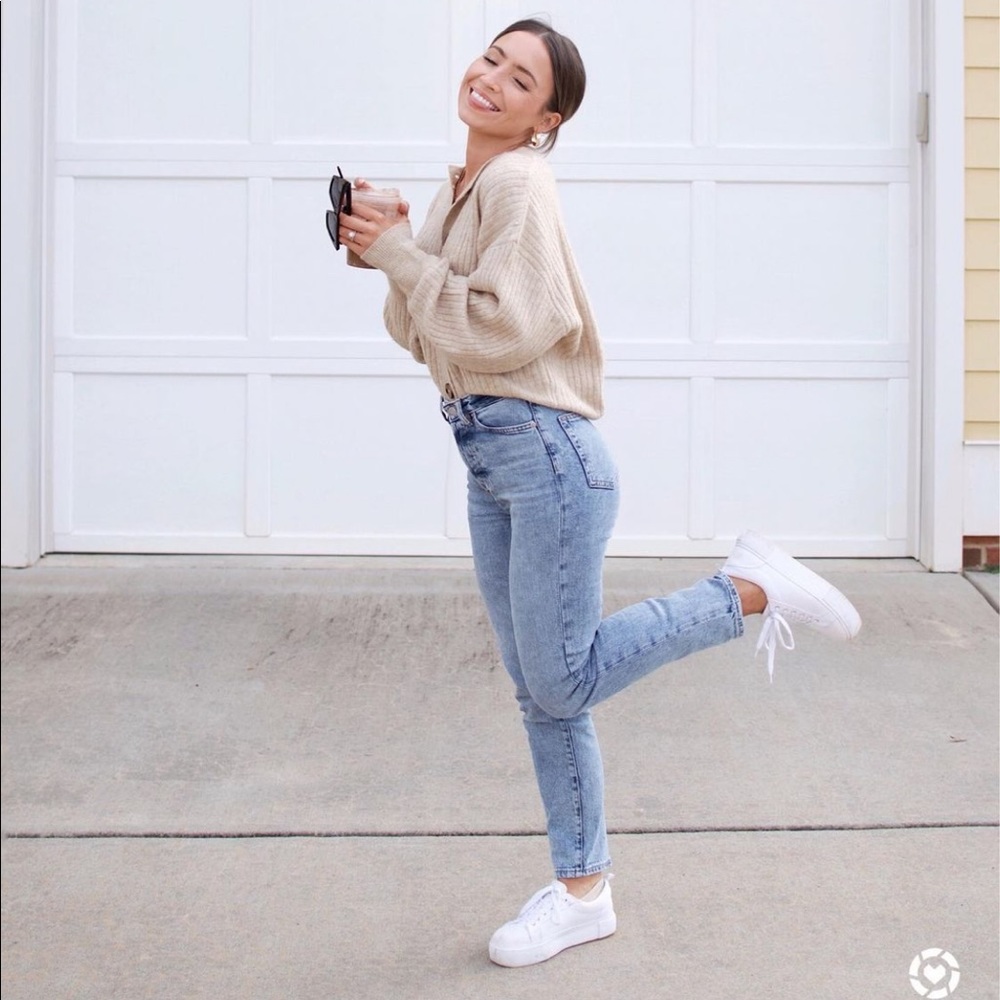 H&M high waisted mom jeans